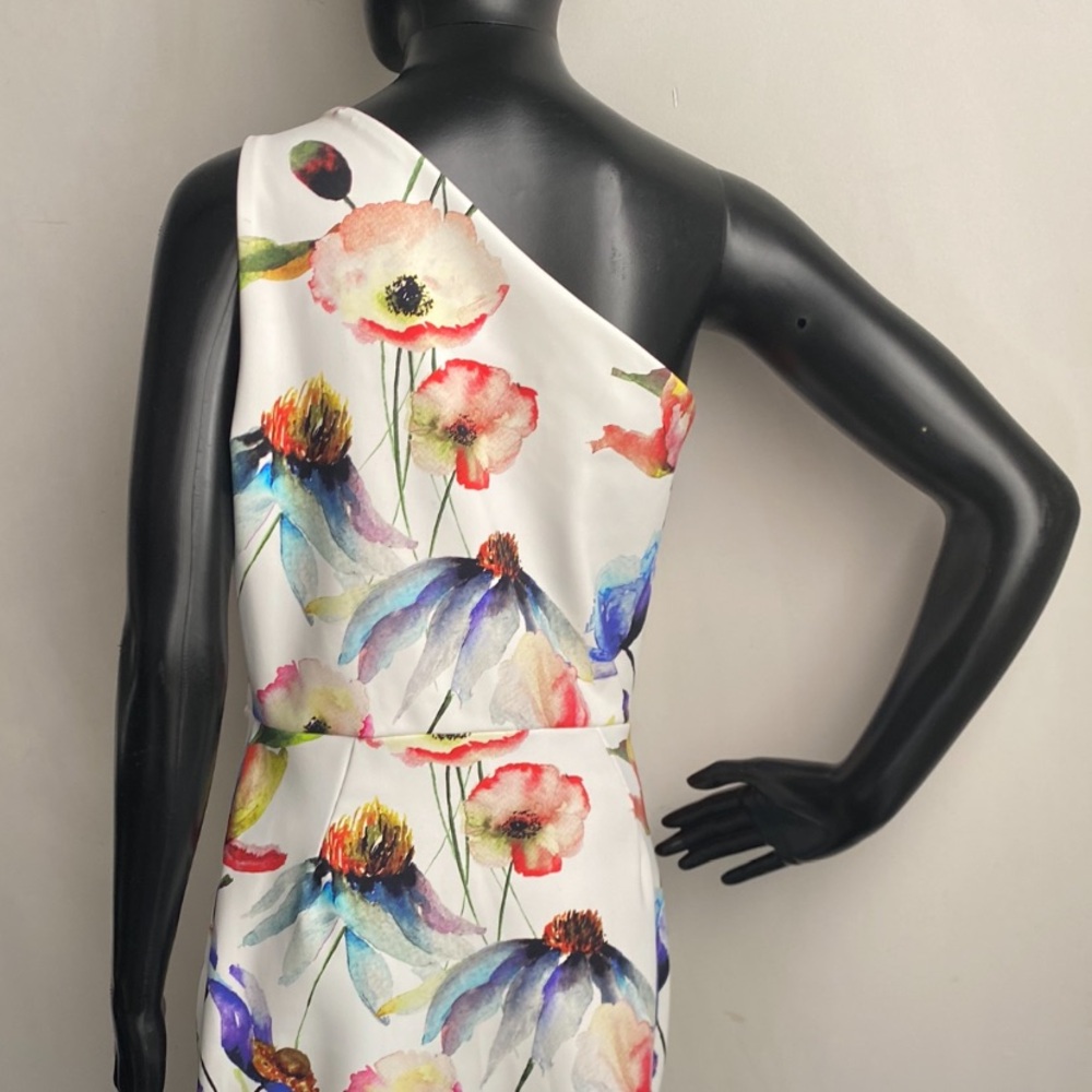 Chiara Boni White One-Shoulder Floral Print Dress